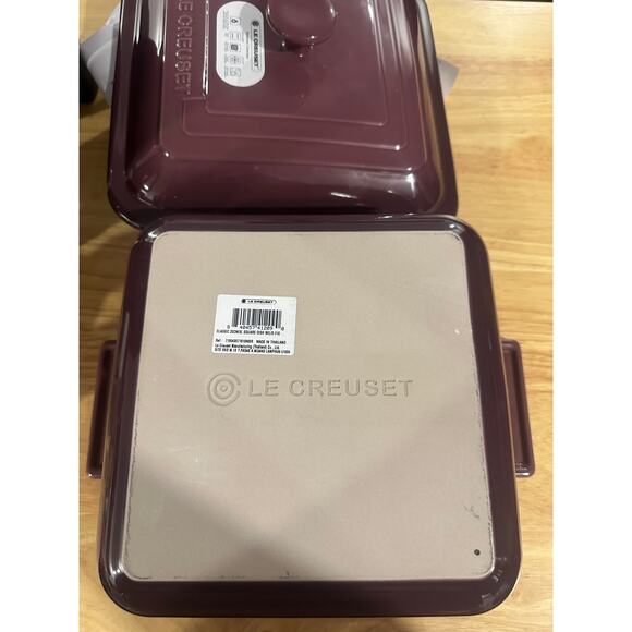 Le Creuset 3L / 9” Square Covered Casserole Dish | RARE Retired Fig Color NEW - Picture 2 of 4